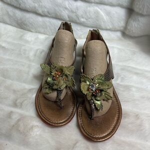 Poetic license Island surprise sandals bronze&green snake skin printSZ8.5